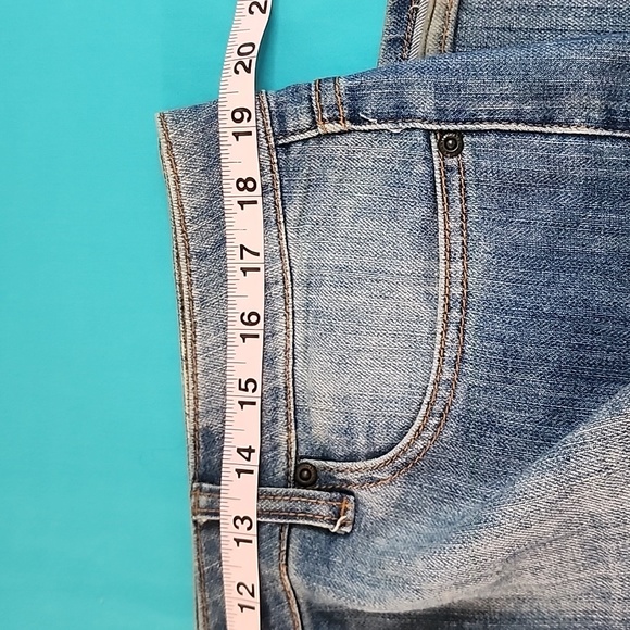 Not Of This World Jesus Medium Wash Distressed Denim Jeans, Size 33 - Picture 12 of 16